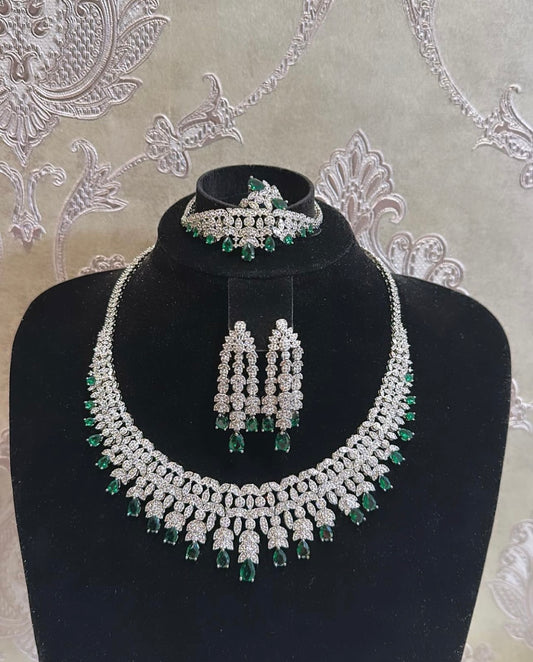 Green diamond set